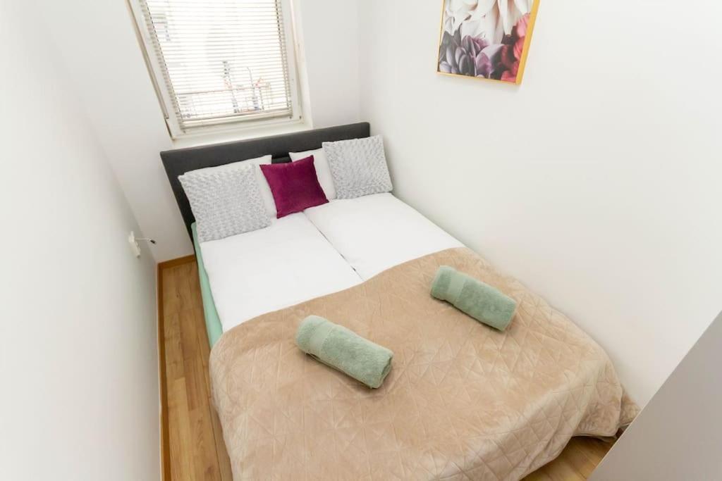 Family Lux Lounge In Voeroesmarty Street By Nw Apartment Budapest Ngoại thất bức ảnh