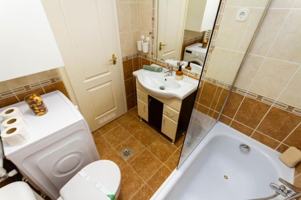 Family Lux Lounge In Voeroesmarty Street By Nw Apartment Budapest Ngoại thất bức ảnh
