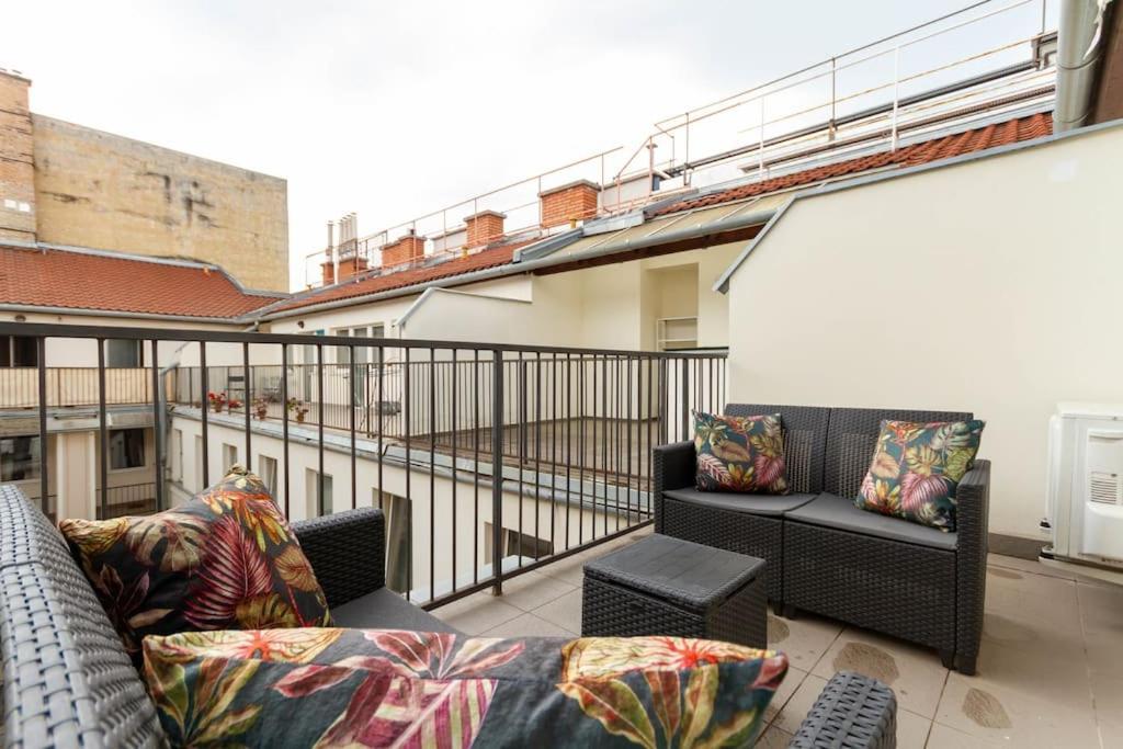 Family Lux Lounge In Voeroesmarty Street By Nw Apartment Budapest Ngoại thất bức ảnh