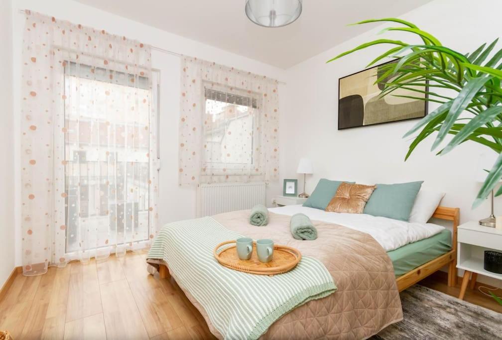 Family Lux Lounge In Voeroesmarty Street By Nw Apartment Budapest Ngoại thất bức ảnh